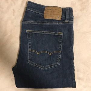 AE active flex jeans. Size: 31 x 32